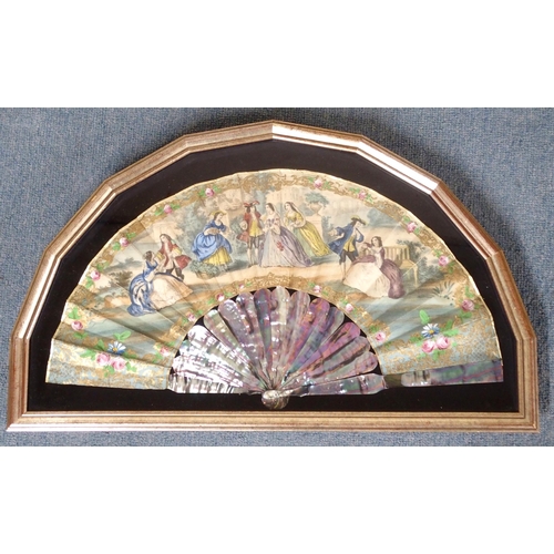 386 - AN EARLY PICTORIAL HAND FAN