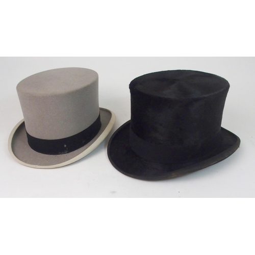 390 - A BLACK TRICORN HAT