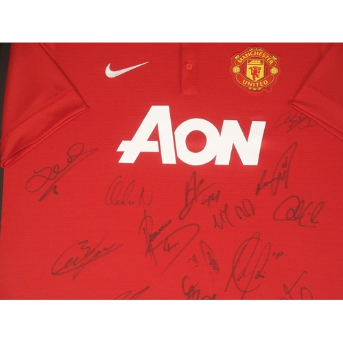 448 - A RED MANCHESTER UNITED REPLICA SHORT-SLEEVED SHIRT