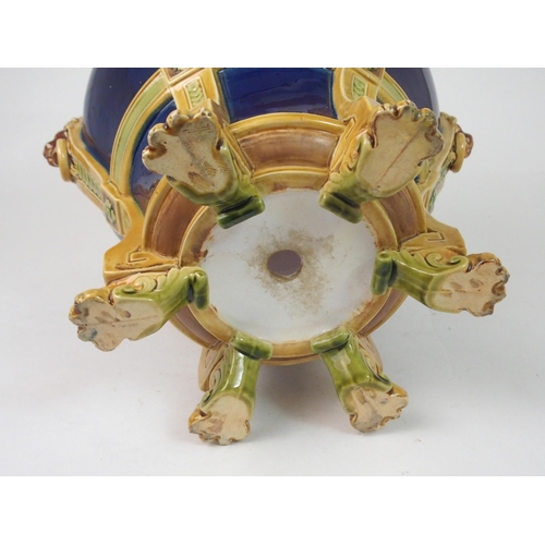 529 - A MINTON MAJOLICA JARDINIERE