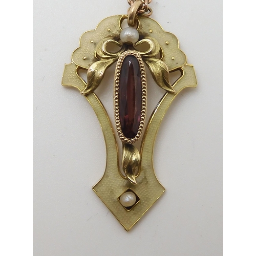 637 - A YELLOW METAL BELLE EPOCH ENAMELLED PENDANT