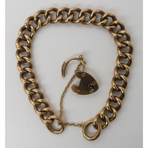 655 - A 9CT GOLD CURB LINK BRACELET