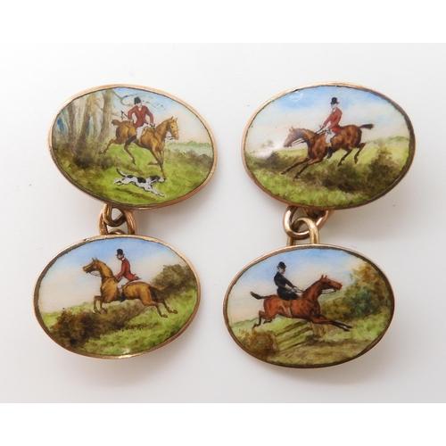 663 - A PAIR OF 9CT GOLD HUNTING SCENE CUFFLINKS