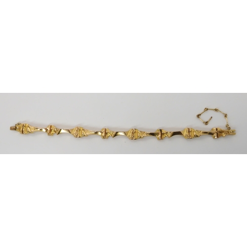 679 - A 14K GOLD LAPPONIA BRACELET