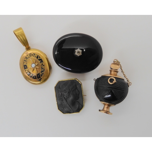 717 - A COLLECTION OF MOURNING JEWELLERY