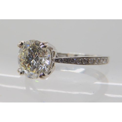 719 - AN 18CT WHITE GOLD DIAMOND SOLITAIRE RING