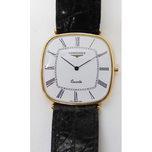 811 - AN 18CT GOLD SLIMLINE LONGINES QUARTZ WRISTWATCH