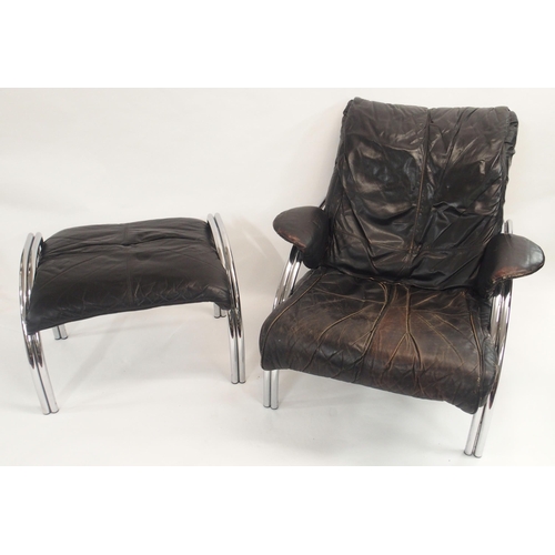 120 - A MID CENTURY BLACK LEATHER ARMCHAIR WITH CHROME FRAME