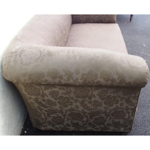 87A - A VICTORIAN UPHOLSTERED SETTEE