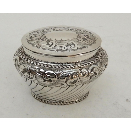 116 - A LATE VICTORIAN SILVER TEA CADDY