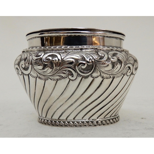 116 - A LATE VICTORIAN SILVER TEA CADDY