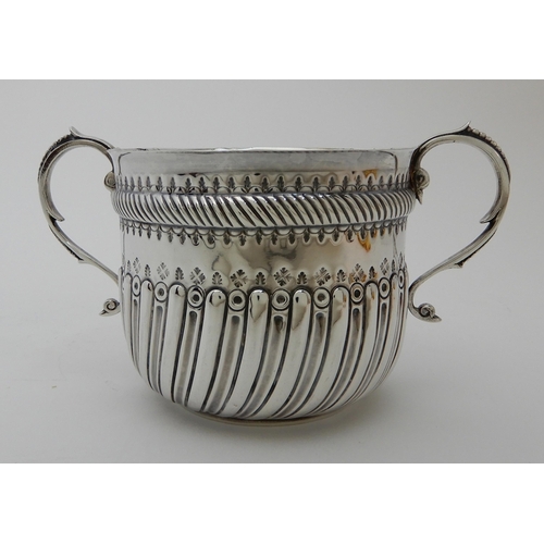 122 - LATE VICTORIAN SILVER PORRINGER