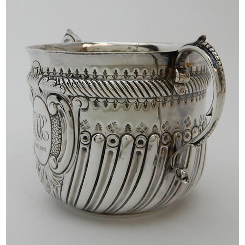 122 - LATE VICTORIAN SILVER PORRINGER