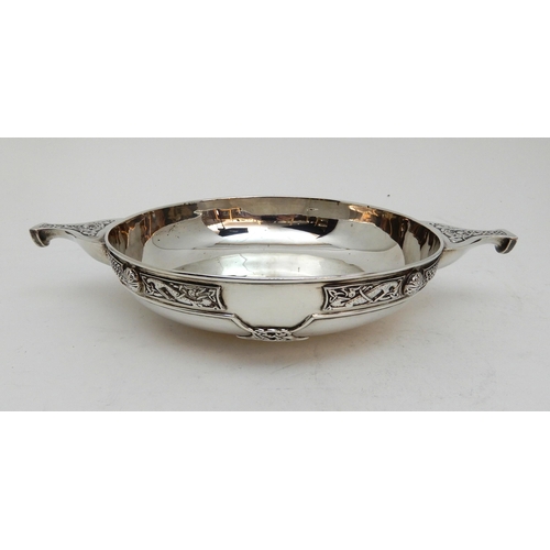 144 - A LARGE SILVER QUAICH