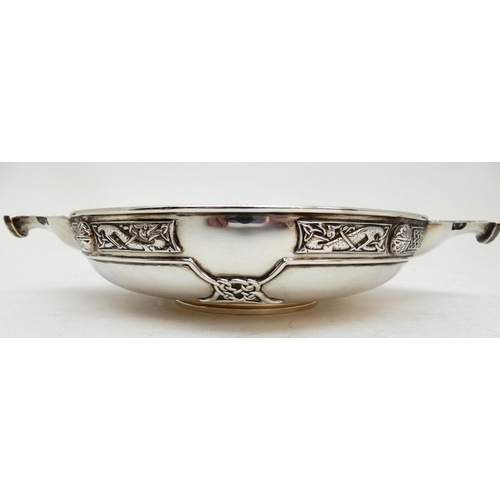 144 - A LARGE SILVER QUAICH