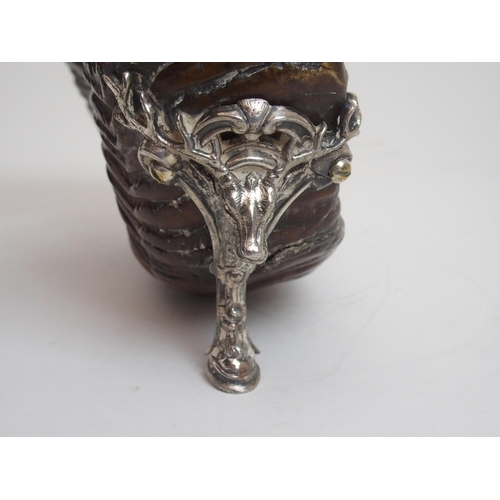 156 - A RAM'S HORN AND SILVER PLATE MOUNTED CENTREPIECE SNUFF MULL