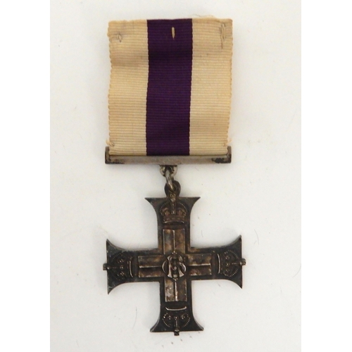 183 - A WWI MILITARY CROSS