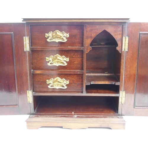 244 - A MAHOGANY ART NOUVEAU SMOKER CABINET