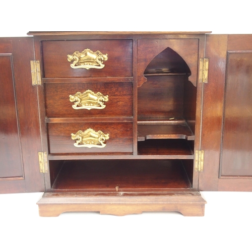 244 - A MAHOGANY ART NOUVEAU SMOKER CABINET