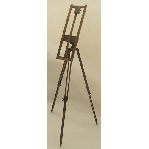 407 - AN OAK FOLDING TRAVEL EASEL