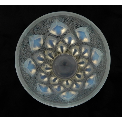 429 - A RENE LALIQUE RAMPILLON PATTERN VASE