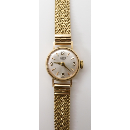 710 - A 9CT GOLD TUDOR ROYAL LADIES WRISTWATCH