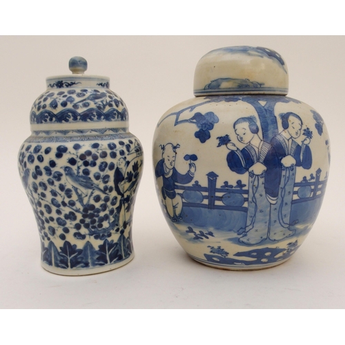 100 - A CHINESE BLUE AND WHITE GINGER JAR