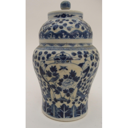 100 - A CHINESE BLUE AND WHITE GINGER JAR