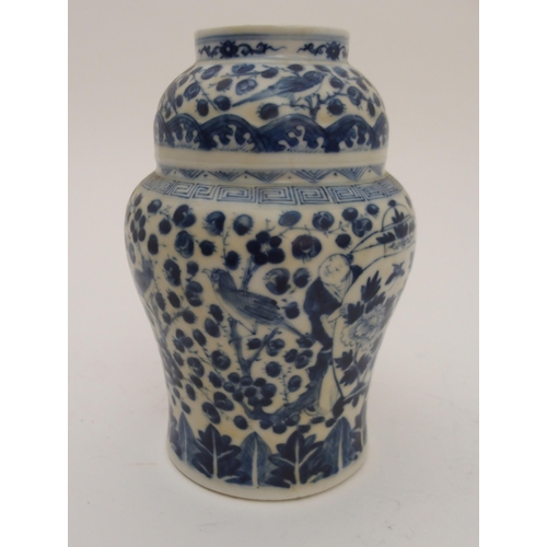 100 - A CHINESE BLUE AND WHITE GINGER JAR