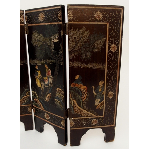 116A - A CHINESE LACQUERED FOUR-FOLD TABLE SCREEN