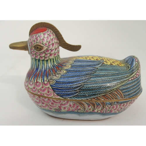 41 - A PAIR OF CANTON ENAMEL MANDARIN DUCK TUREENS