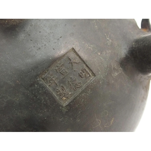 90 - A CHINESE BRONZE ARCHAIC CENSER