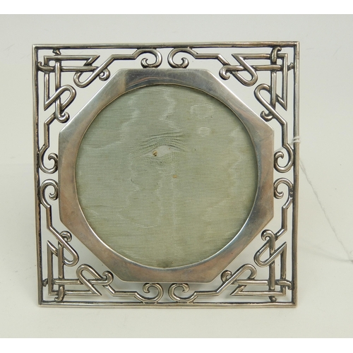 153 - A SILVER PHOTOGRAPH FRAME