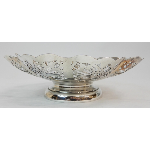 164 - A SILVER PEDESTAL FRUIT BASKET