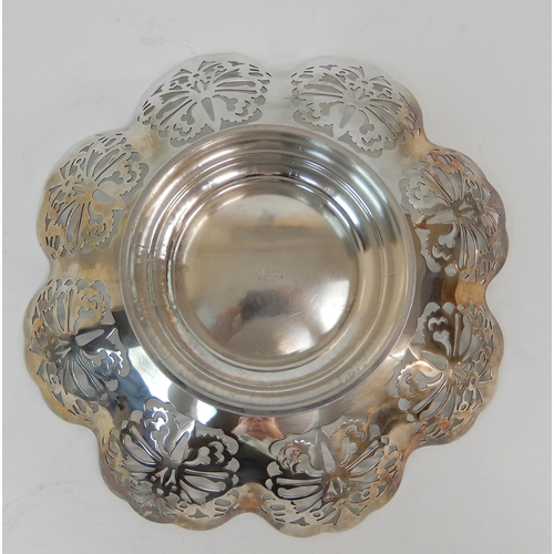 164 - A SILVER PEDESTAL FRUIT BASKET