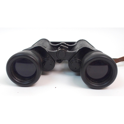 265 - A PAIR OF WWII KRIEGSMARINE BINOCULARS