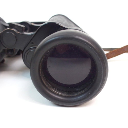 265 - A PAIR OF WWII KRIEGSMARINE BINOCULARS