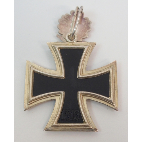 266 - A GERMAN KNIGHTS CROSS