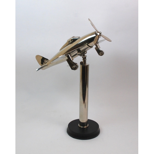 330 - A CHROME DESKTOP MODEL OF AN AEROPLANE