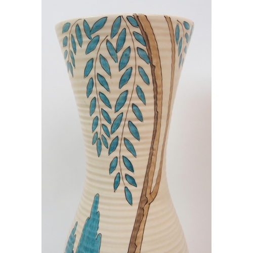 536 - A CLARICE CLIFF MOWCOP PATTERN VASE