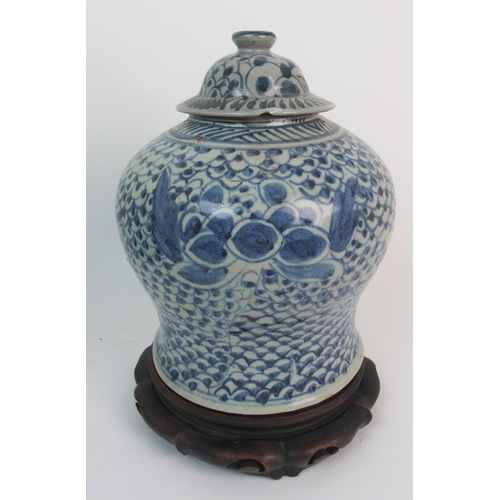 71 - A CANTONESE DOUBLE GOURD VASE