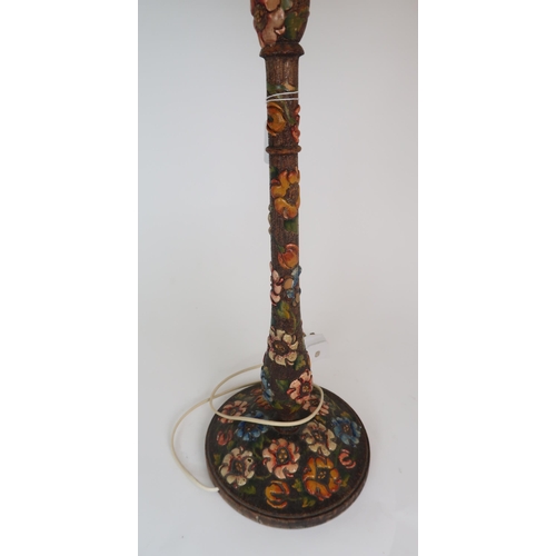 92 - A CARVED WOOD AND GESSO LAMP