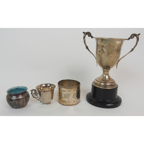 109 - A CHINESE SILVER CUP APPLIED WITH DRAGON HANDLE