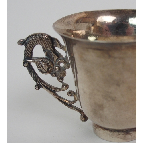 109 - A CHINESE SILVER CUP APPLIED WITH DRAGON HANDLE