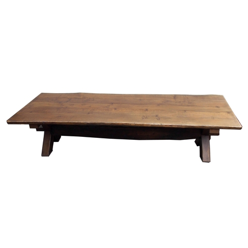 1121 - A NIGEL GRIFFITHS LARGE FIVE PLANK OAK DINING TABLE