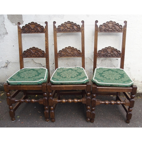 1122 - A SET OF TWELVE NIGEL GRIFFITHS OAK DINING CHAIRS