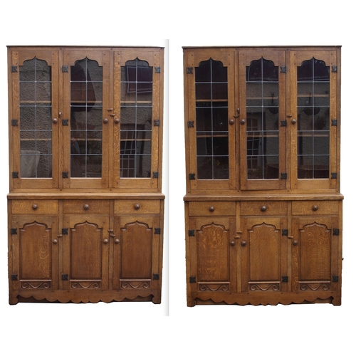 1123 - A PAIR OF NIGEL GRIFFITHS OAK BOOKCASES