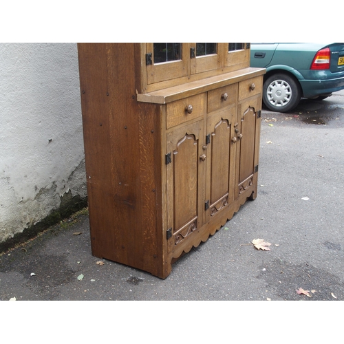 1123 - A PAIR OF NIGEL GRIFFITHS OAK BOOKCASES