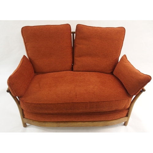 1136 - AN ERCOL RENAISSANCE TERRACOTTA UPHOLSTERED THREE PIECE SUITE