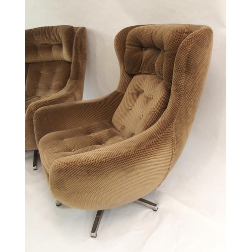 1139 - A PAIR OF VONO MID-CENTURY SWIVEL AND TILT ARMCHAIRS